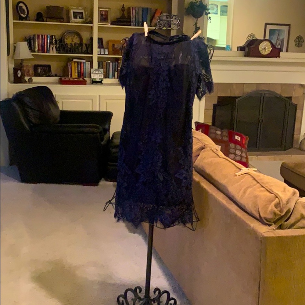 Romeo and Juliet Couture Black/navy dress